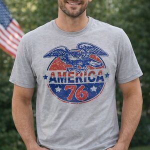 O.D.G. T-Shirt Mens Size M Blue Patriotic USA Distressed Eagle Graphic Tee